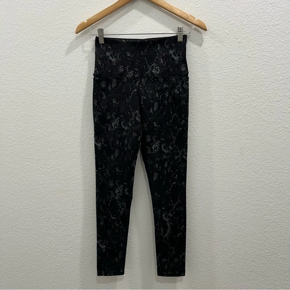 Tuff Apparel Black and Grey Snakeskin Print Pants Size X Small With Side Pockets